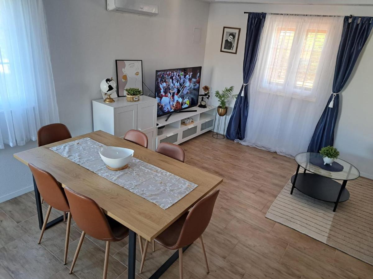 Villa Venkin Dvor 노바야 외부 사진